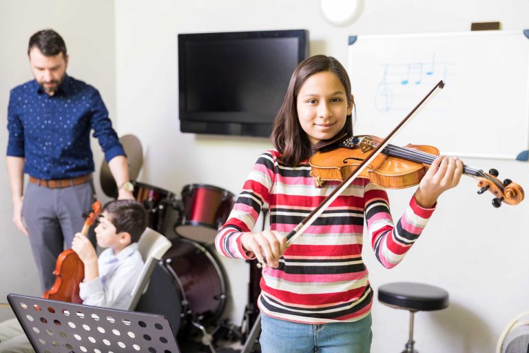 Choosing the Right Violin: A Guide for Beginners and Beyond